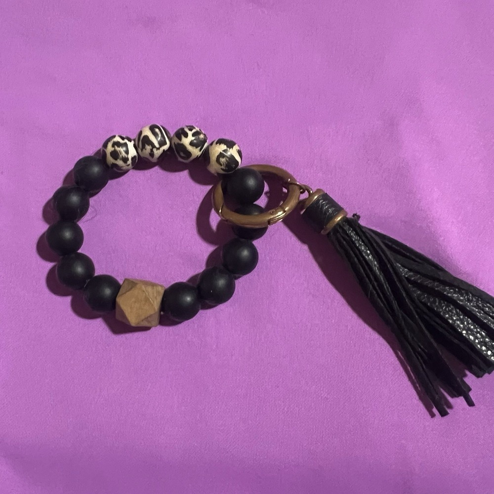 Wood & Silicone Beaded Wristlet Keychain Leopard Print Faux Leather Tassel‎